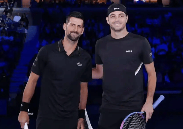 德约科维奇重返赛场，比赛局势复杂首场状态出色，日本队观众沸腾！再创辉煌时刻的简单介绍九游娱乐APP